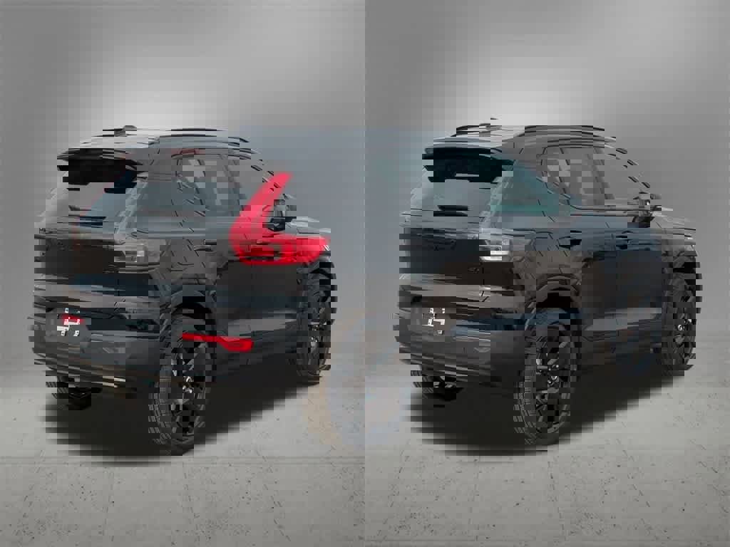 New 2026 Volvo XC40 B5 Ultra w/ Protection Package Premier image 6