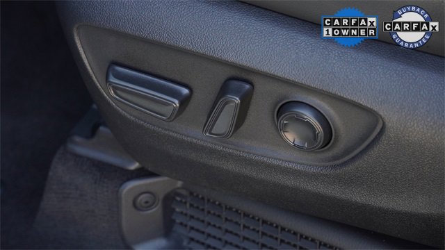 Used 2025 Toyota Sienna XSE w/ XSE Premium Package image 23