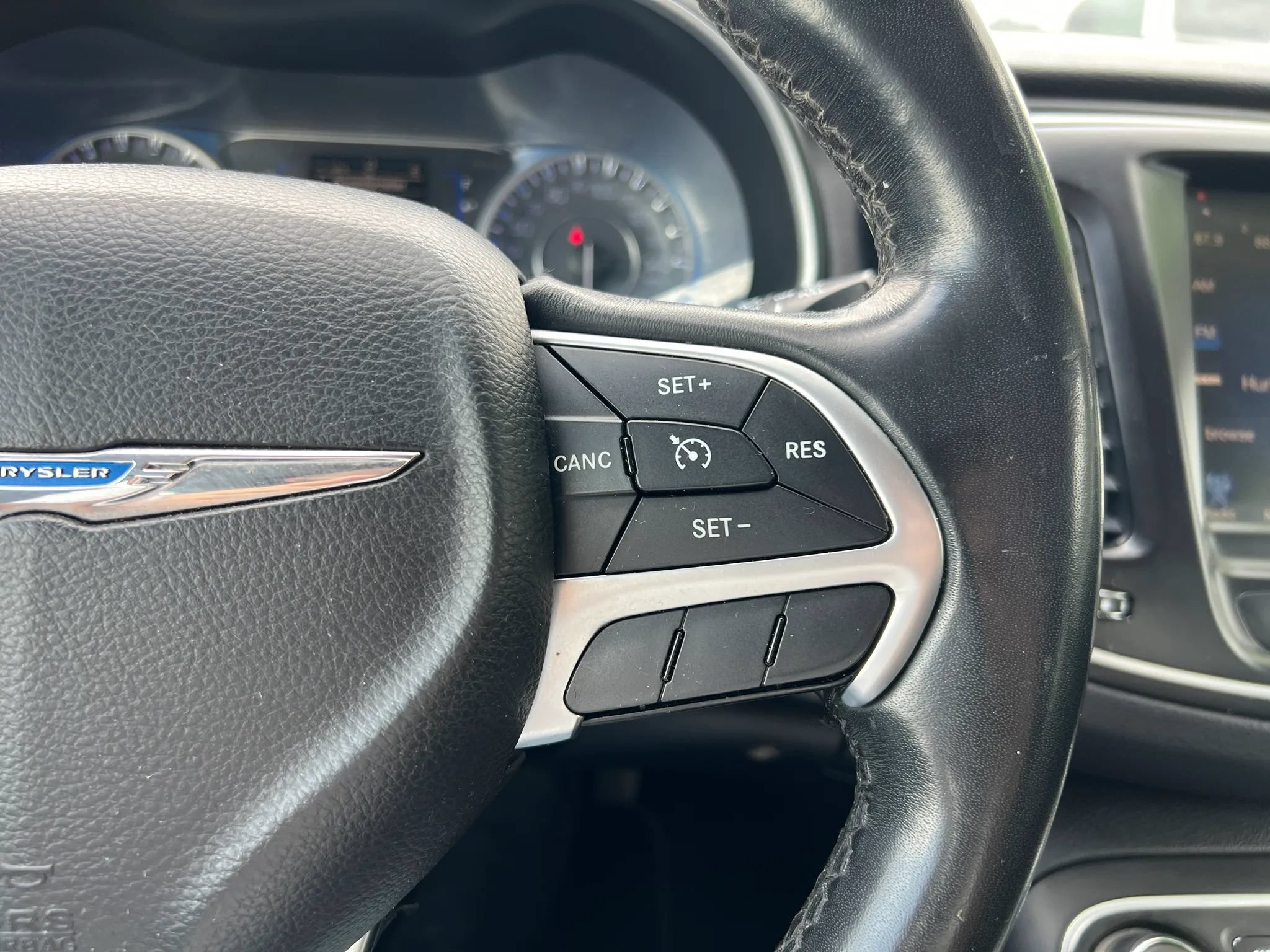 Used 2016 Chrysler 200 Limited w/ Convenience Group FWD image 24
