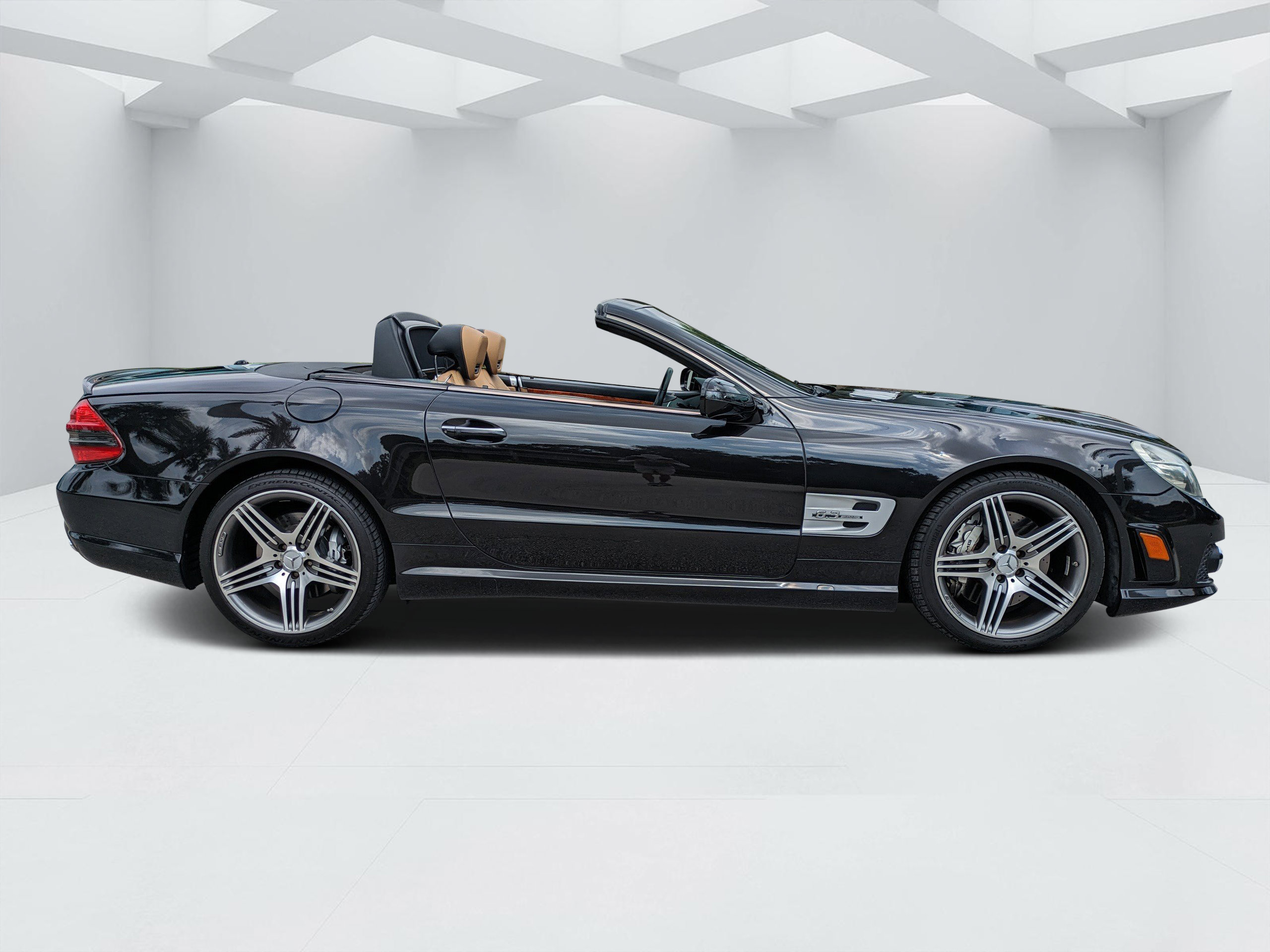 Used 2009 Mercedes-Benz SL 63 AMG image 2
