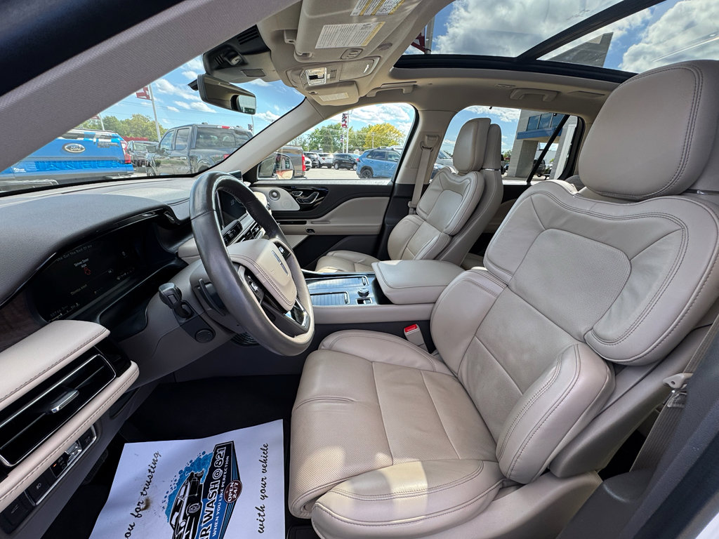 Used 2022 Lincoln Aviator Reserve w/ Equipment Group 201A AWD/4WD image 30