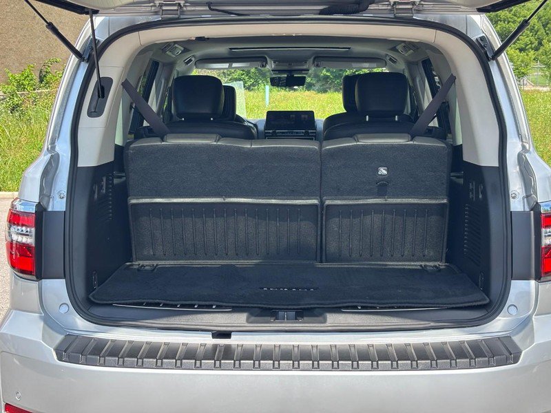 Used 2023 Nissan Armada Platinum w/ Captain's Chairs Package AWD/4WD image 11
