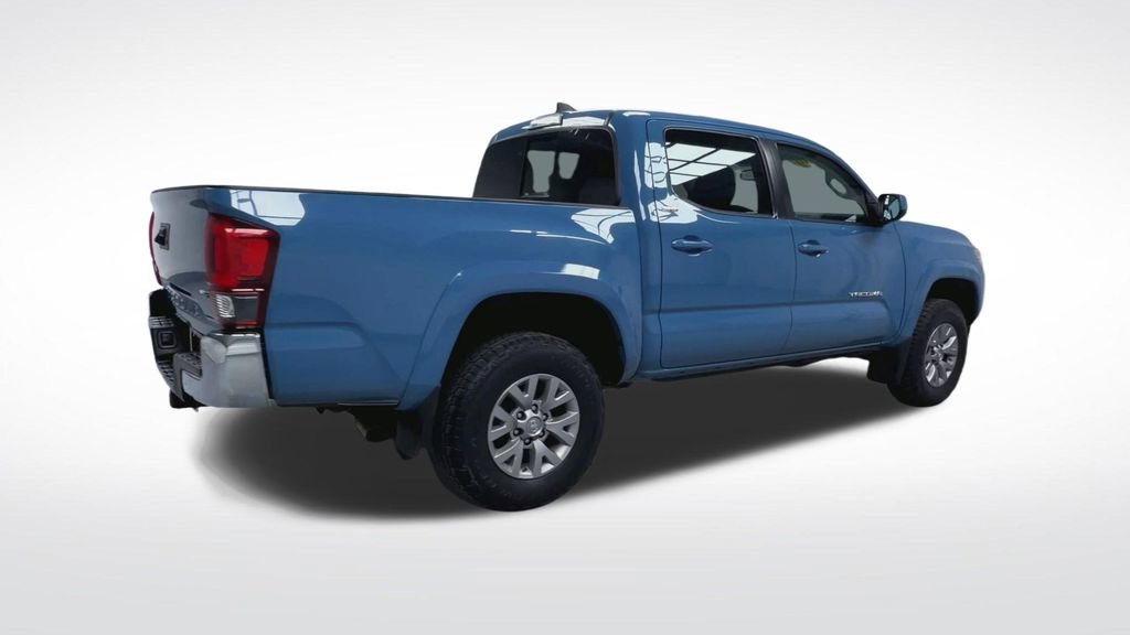 Used 2019 Toyota Tacoma SR5 AWD/4WD image 8