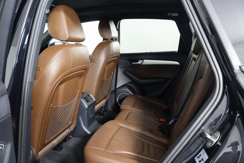 Used 2013 Audi Q5 3.0T Prestige w/ Prestige Pkg image 11
