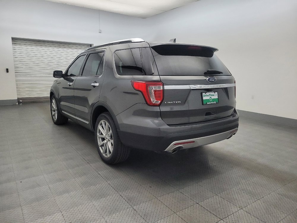 Used 2017 Ford Explorer Limited image 5