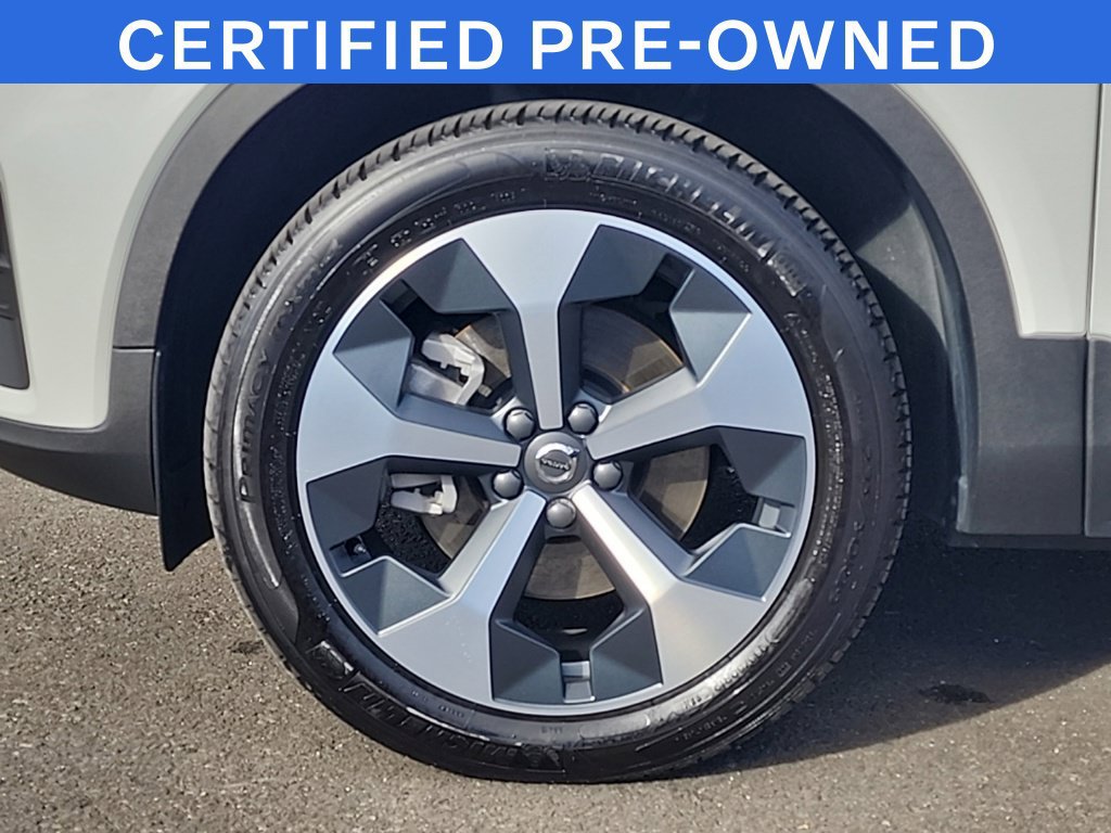 Used 2025 Volvo XC40 B5 Core w/ Protection Package Premier AWD/4WD image 28