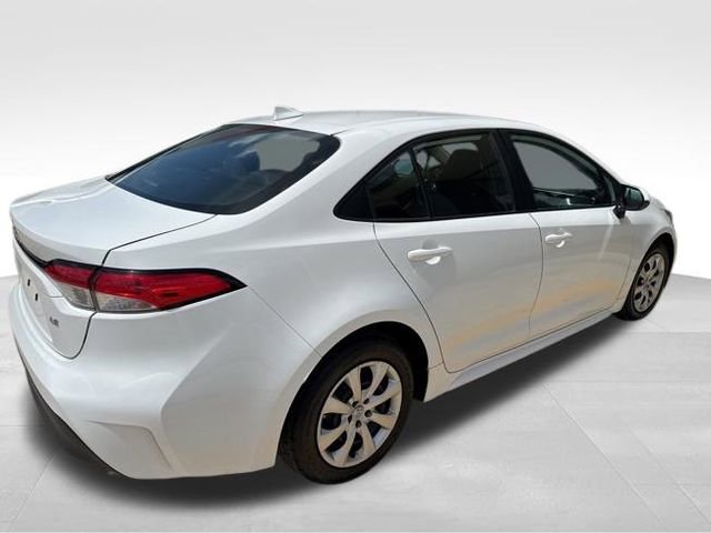 Used 2024 Toyota Corolla LE image 5