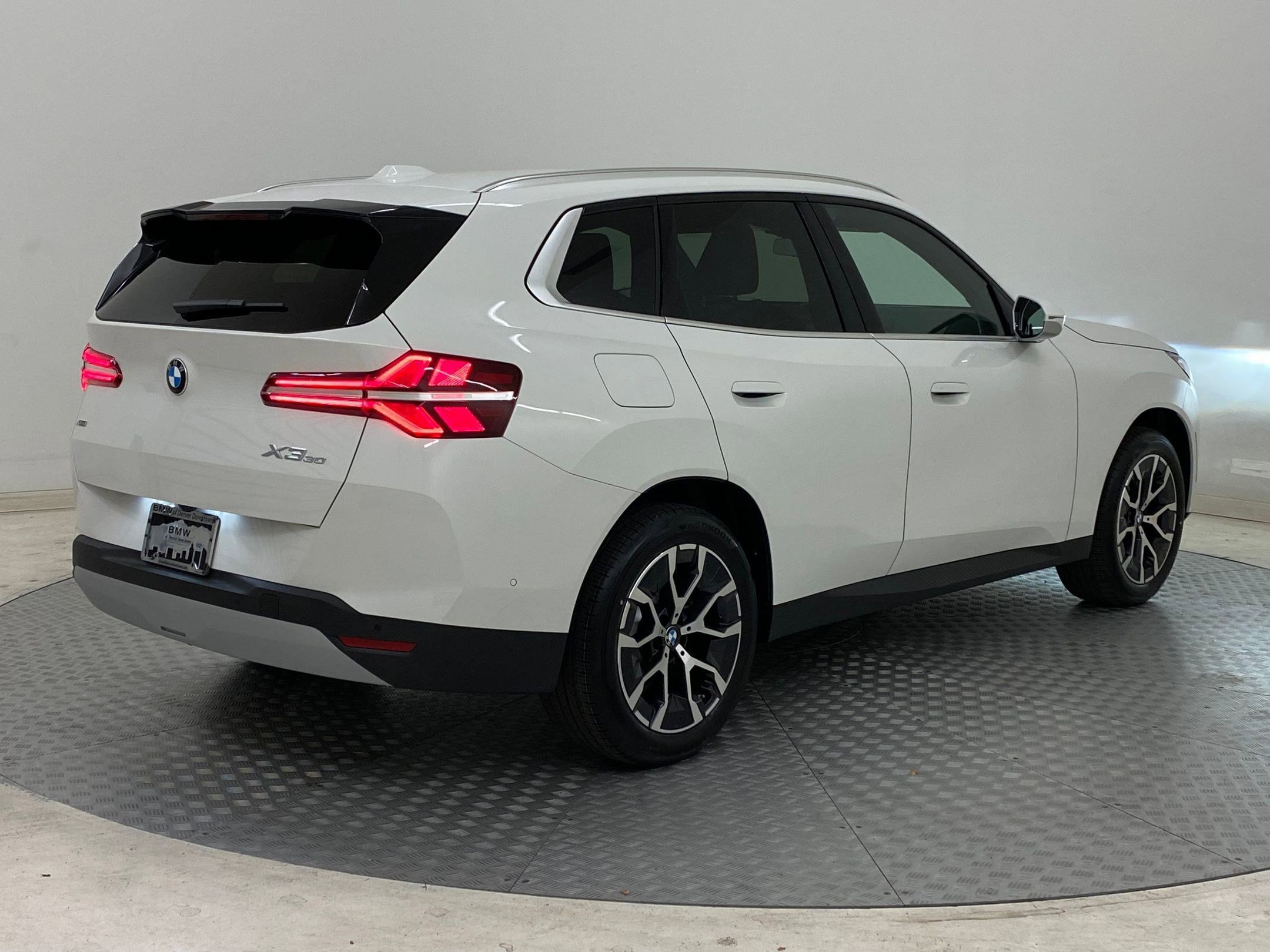 Used 2026 BMW X3 xDrive30 w/ Convenience Package image 8