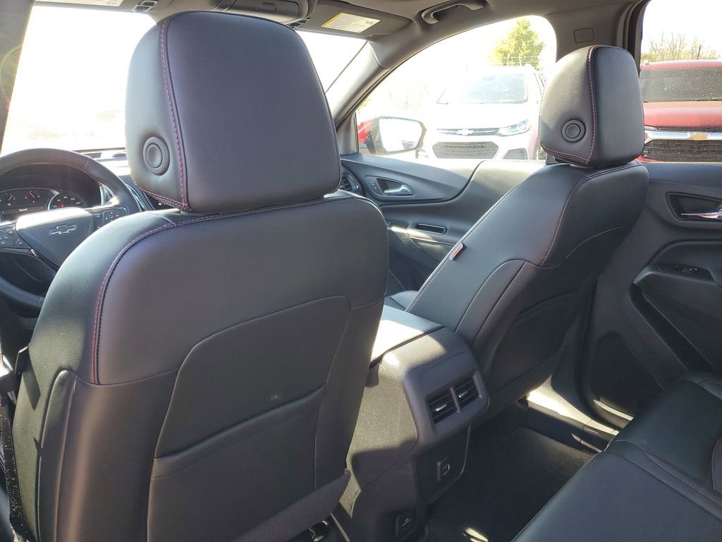 Certified 2024 Chevrolet Equinox RS w/ RS Leather Package FWD image 30