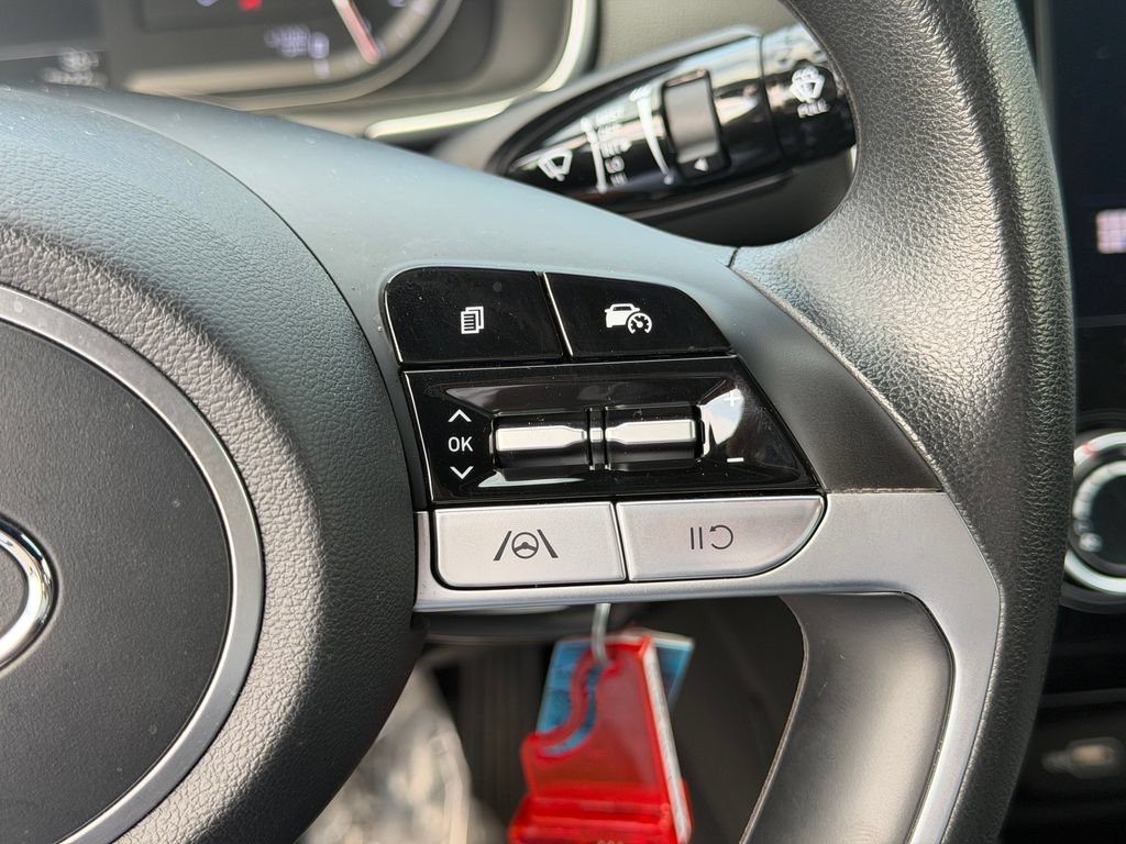 Used 2024 Hyundai Santa Cruz SE AWD/4WD image 23