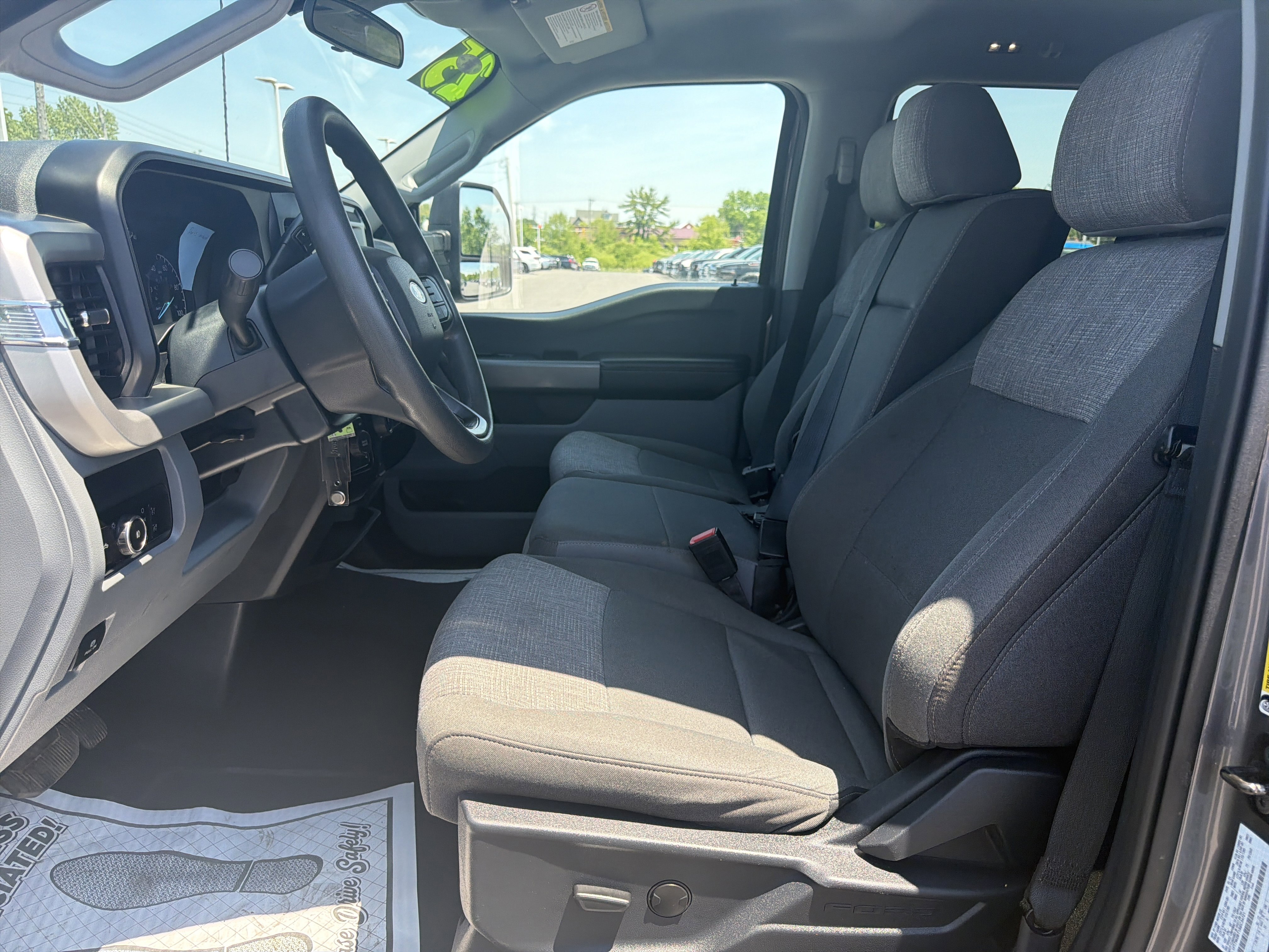 Used 2025 Ford F250 XLT AWD/4WD image 12