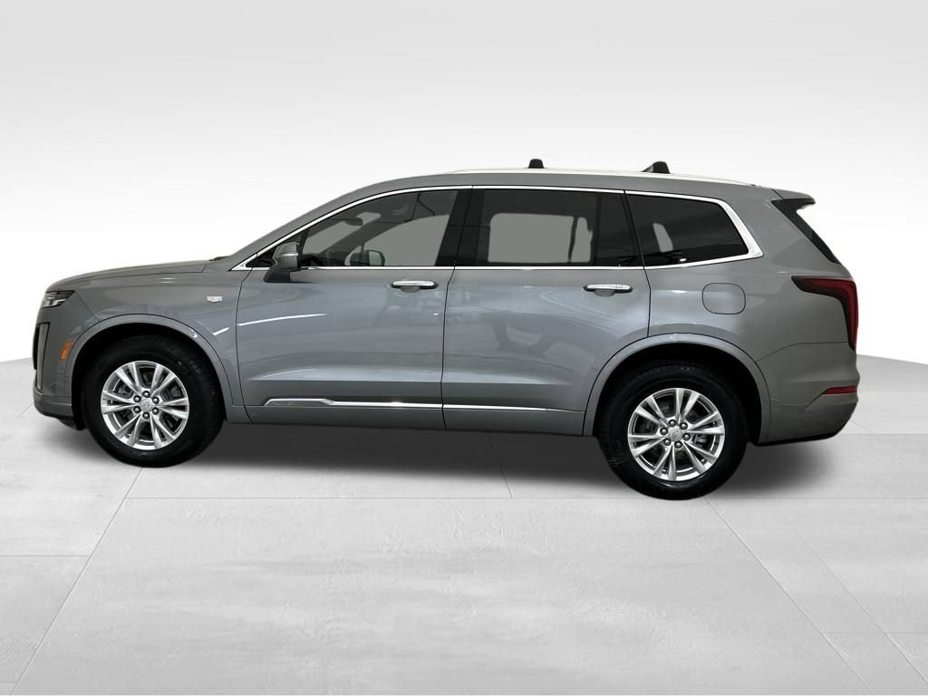 Used 2024 Cadillac XT6 Luxury w/ LPO, Floor Liner Package AWD/4WD image 3