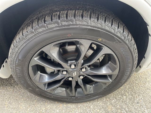 Used 2022 Dodge Durango R/T w/ Blacktop Package AWD/4WD image 16