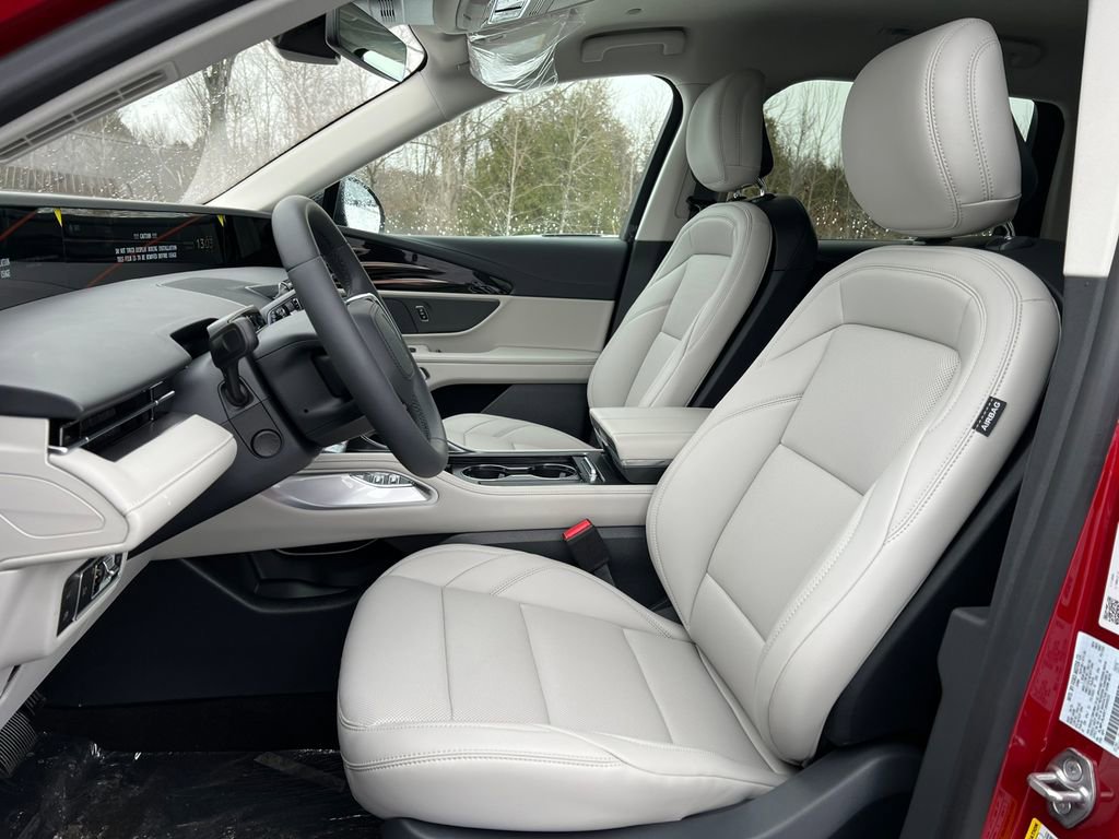 New 2026 Lincoln Nautilus Premier AWD/4WD image 3