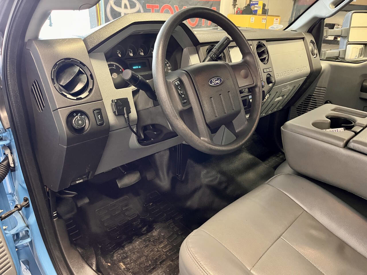 Used 2012 Ford F550 2WD Regular Cab Super Duty w/ Payload Upgrade Pkg image 12