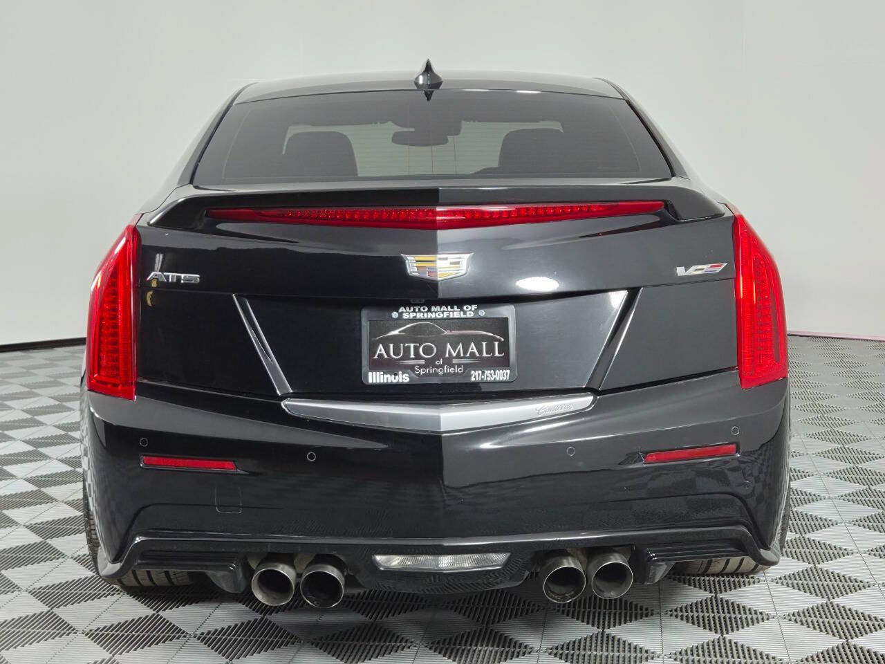 Used 2017 Cadillac ATS V w/ Luxury Package RWD image 7