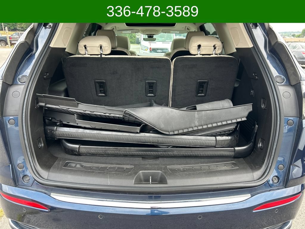 Used 2022 Buick Enclave Avenir w/ Avenir Technology Package AWD/4WD image 23