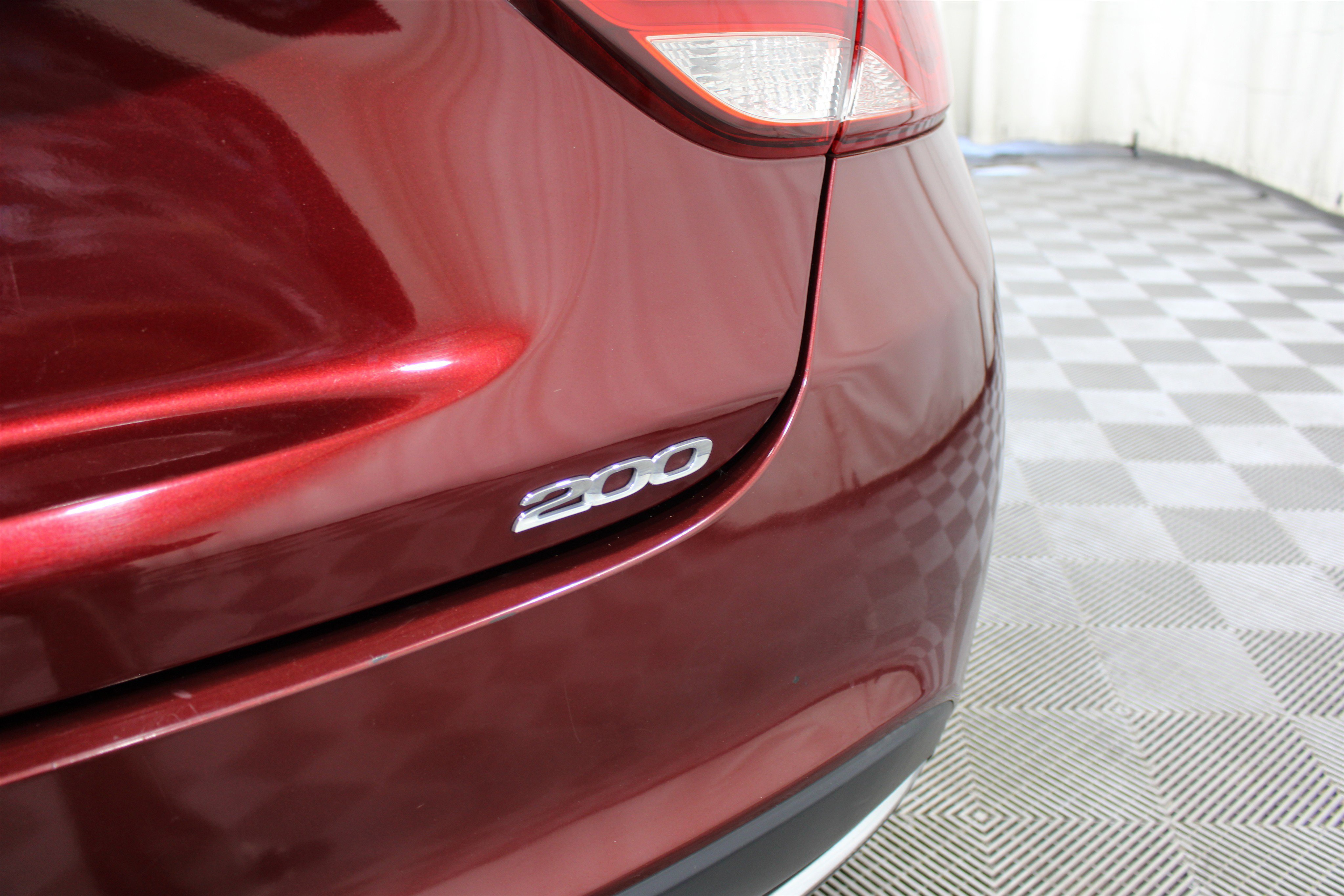 Used 2017 Chrysler 200 Limited Platinum FWD image 22