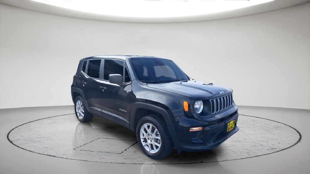 Used 2023 Jeep Renegade Latitude AWD/4WD image 3