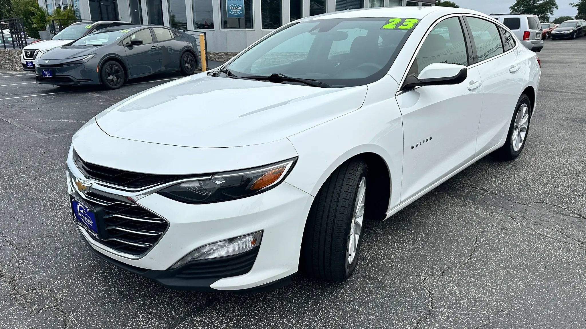 Used 2023 Chevrolet Malibu LT FWD image 1