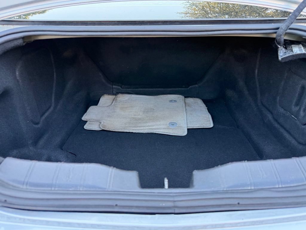 Used 2018 Chevrolet Camaro LT RWD image 18