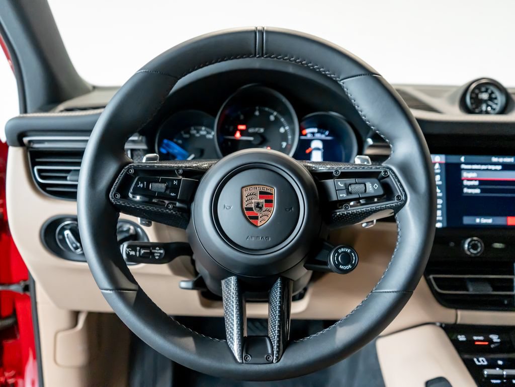Certified 2025 Porsche Macan GTS AWD/4WD image 19
