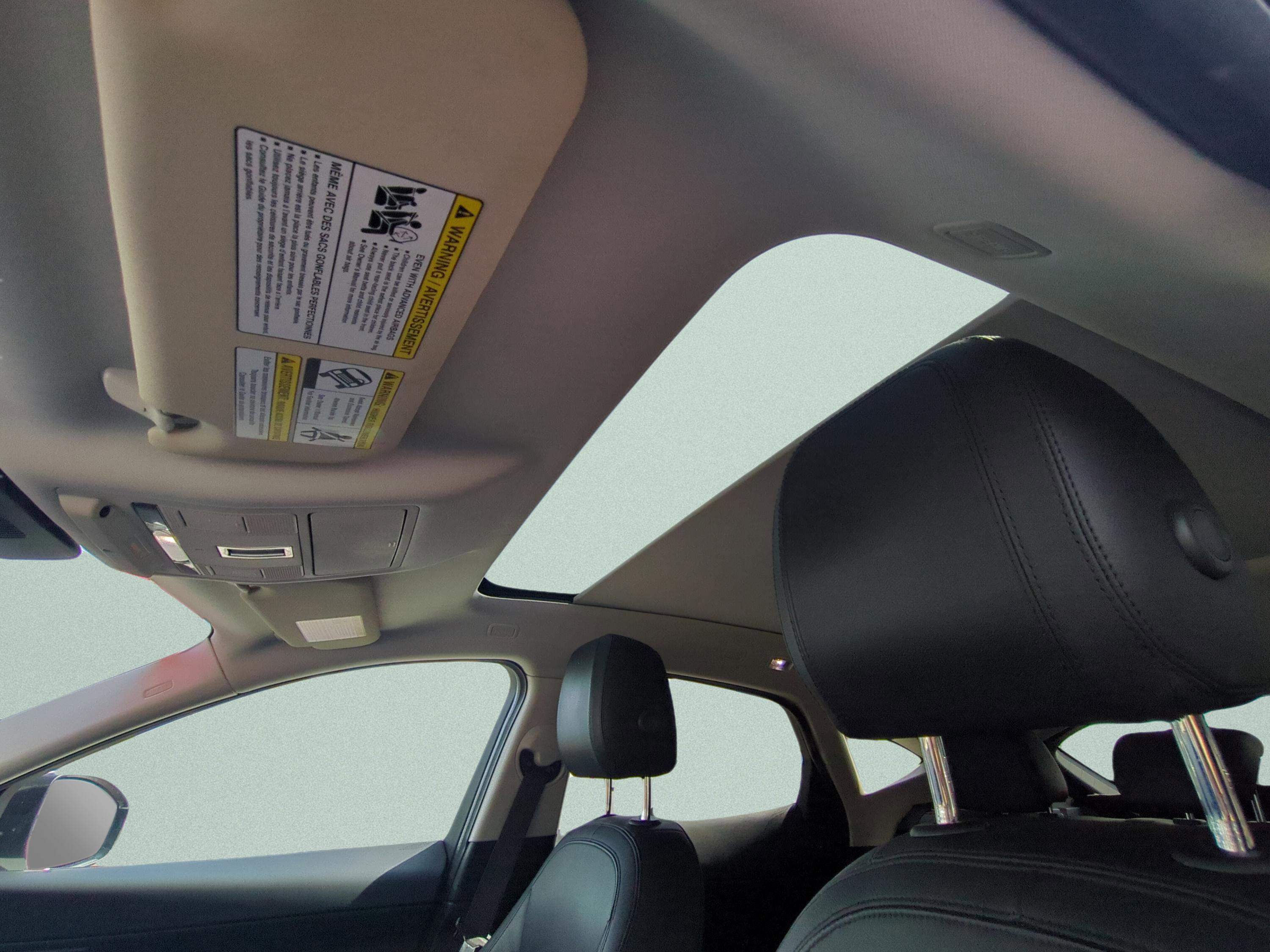 Used 2020 Jaguar E-PACE SE image 19