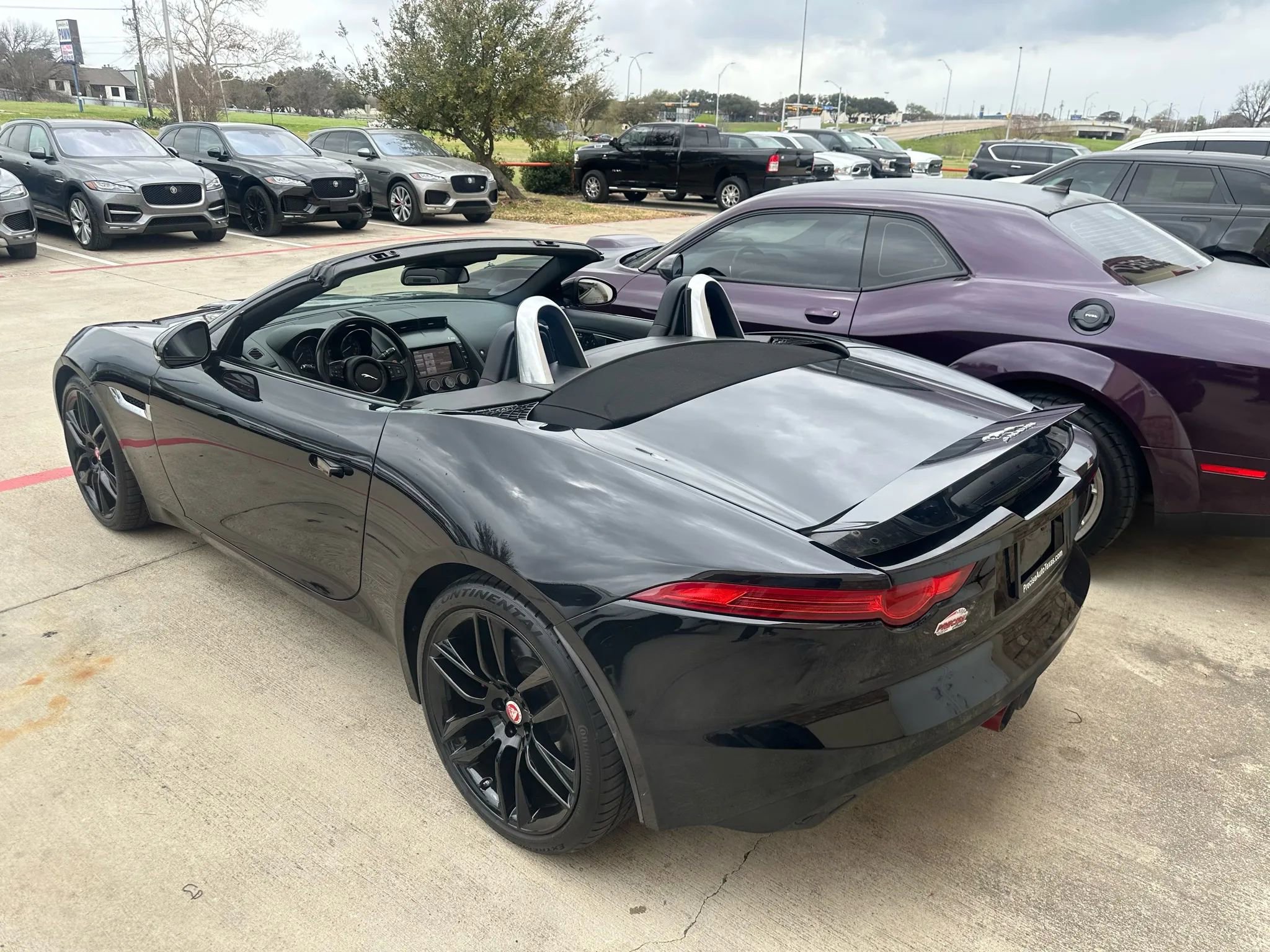 Used 2014 Jaguar F-TYPE S image 37