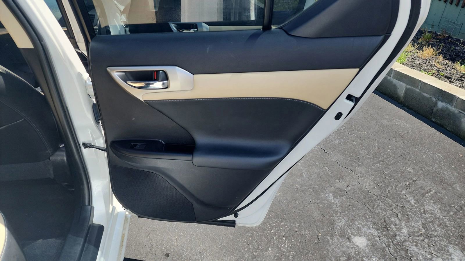 Used 2015 Lexus CT 200h image 21