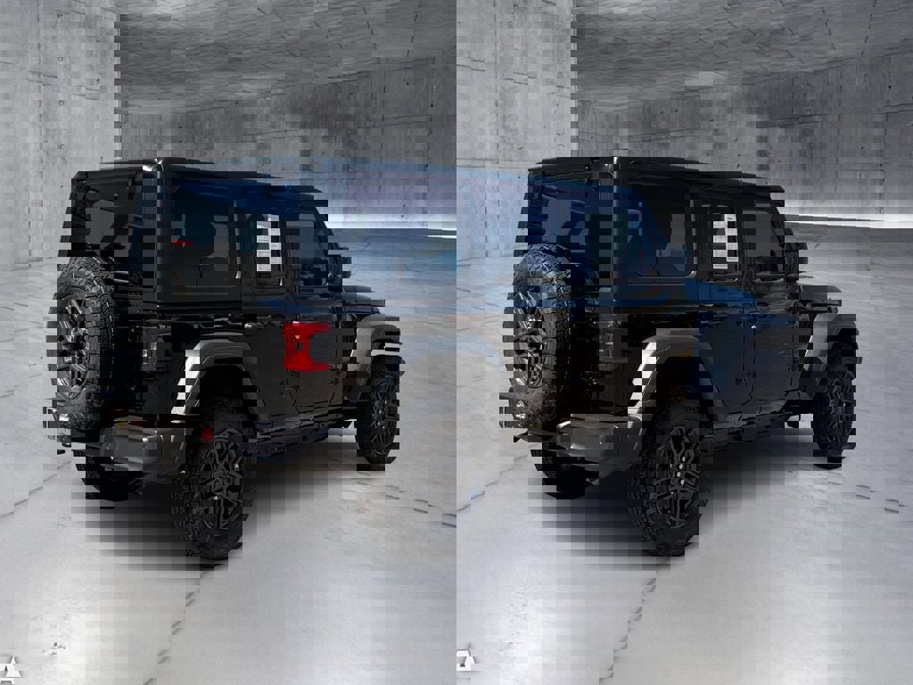 Used 2025 Jeep Wrangler Sport S image 7