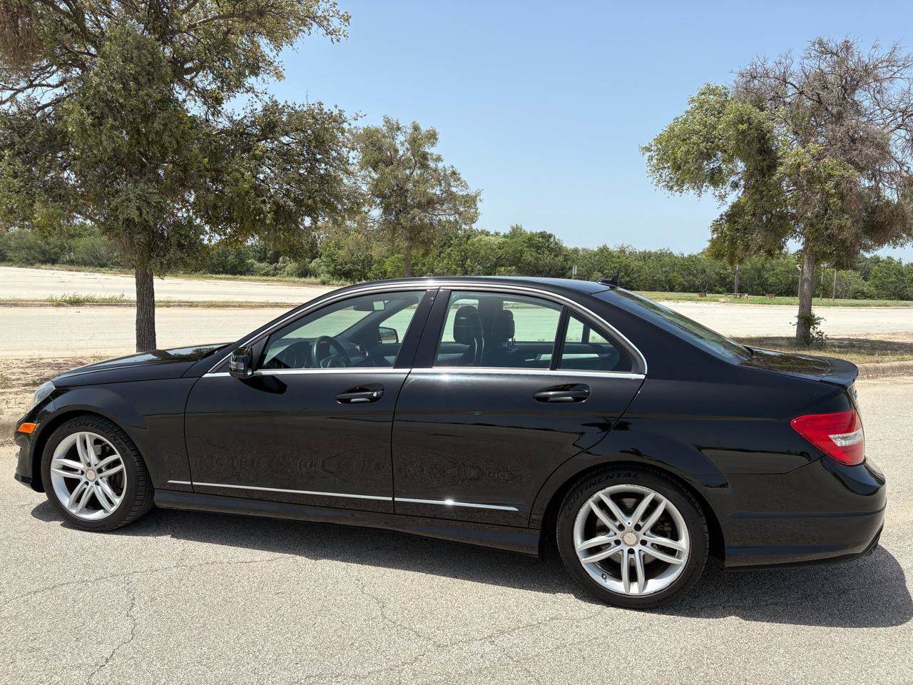 Used 2014 Mercedes-Benz C 250 Sedan image 16