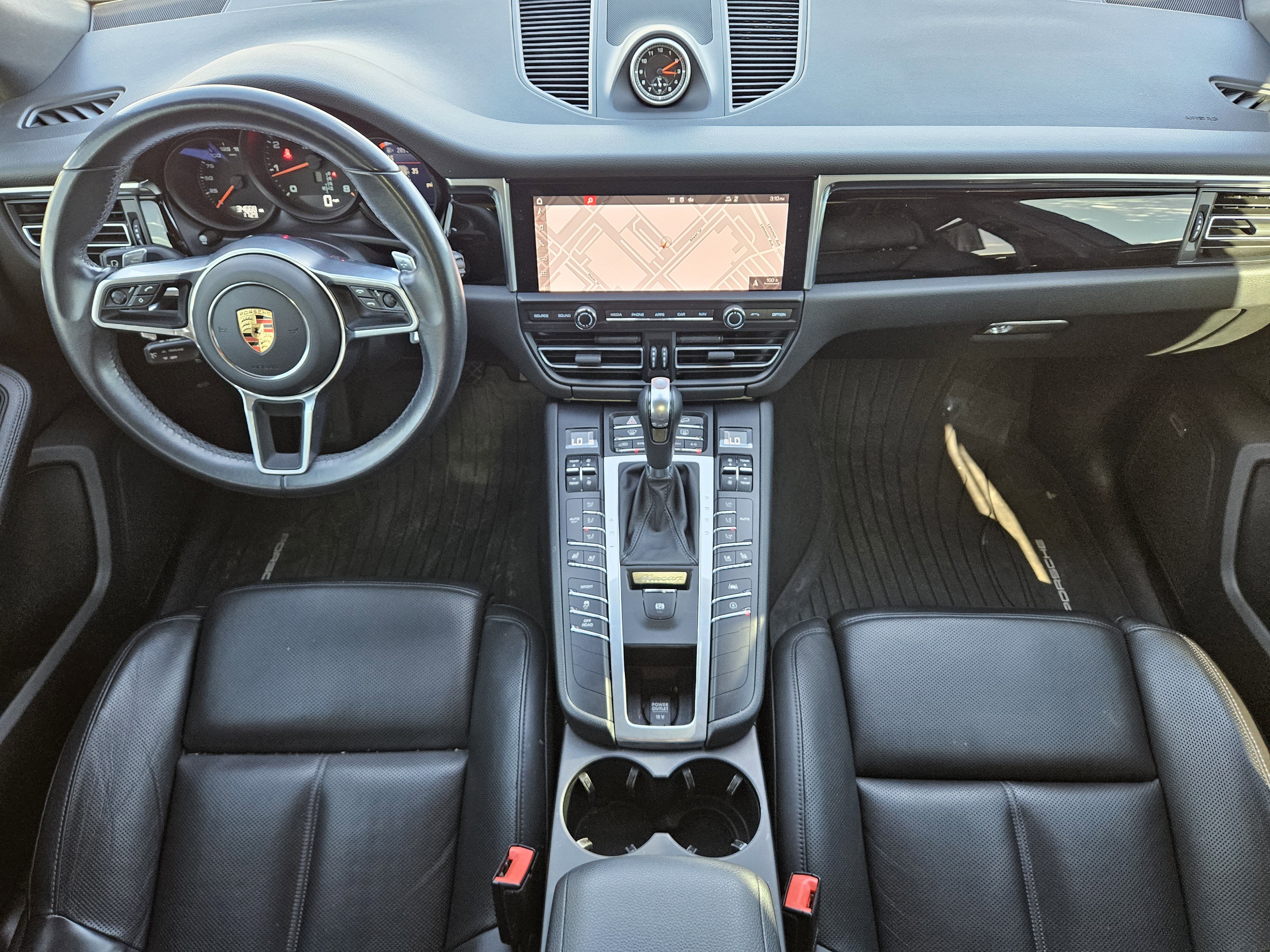 Certified 2021 Porsche Macan image 24