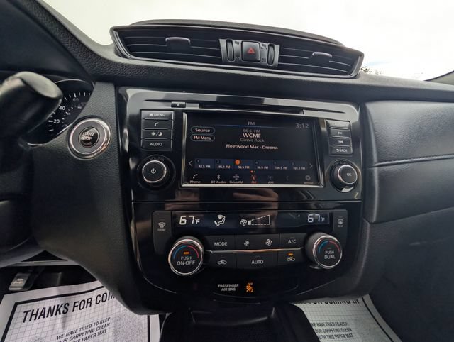 Used 2019 Nissan Rogue SV AWD/4WD image 17