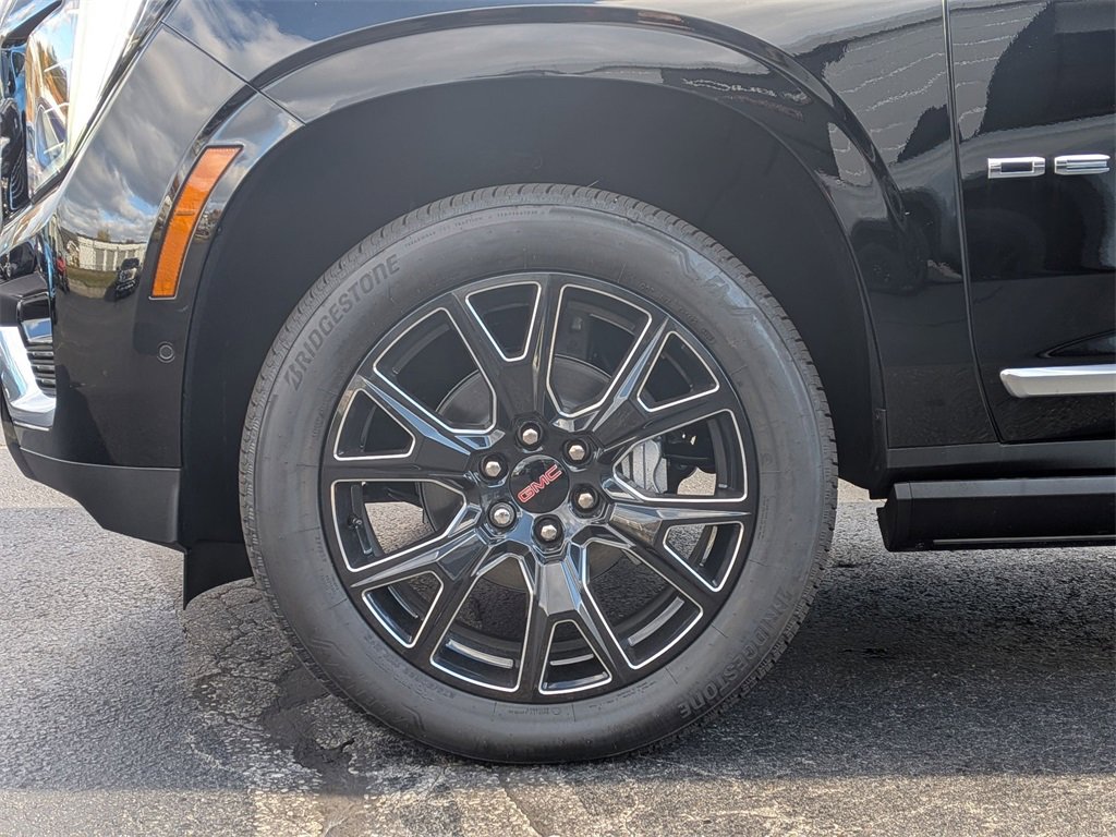 New 2026 GMC Yukon XL Denali w/ Sun & Power Step Package image 8