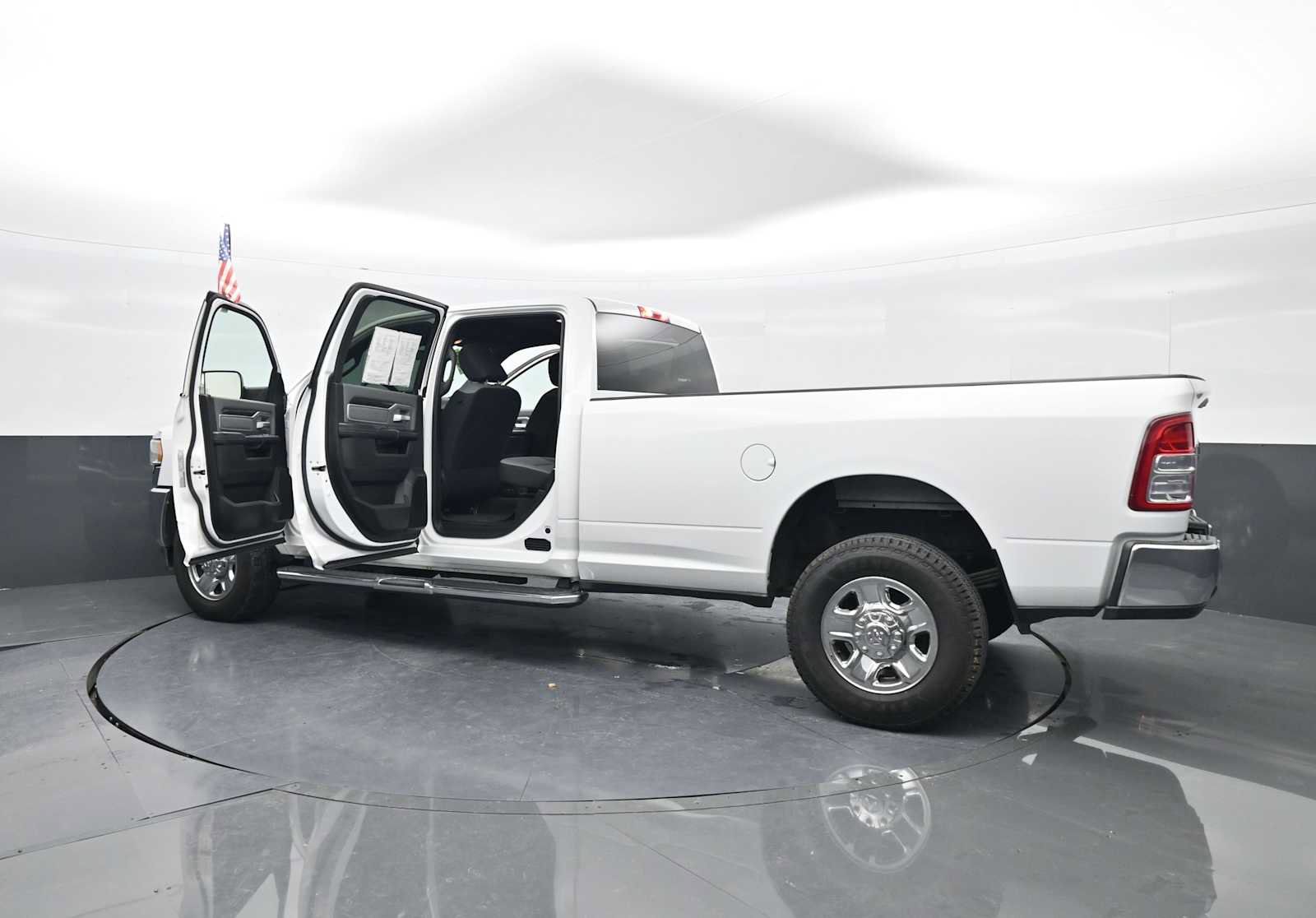 Used 2022 RAM 3500 Big Horn image 85