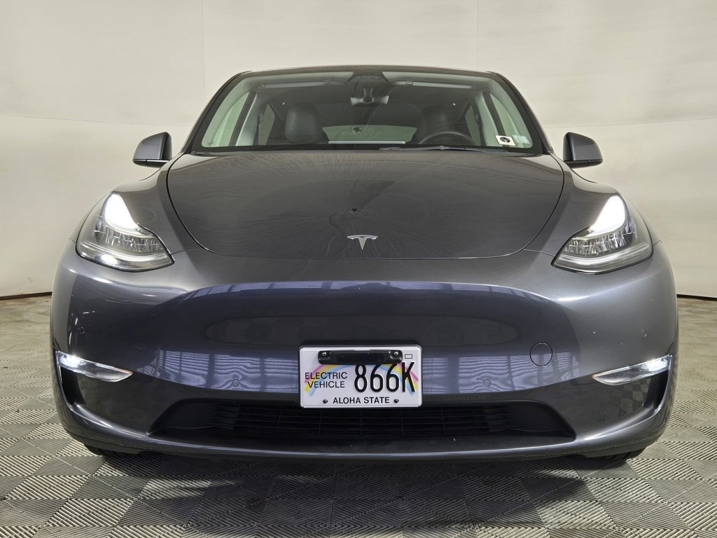 Used 2022 Tesla Model Y Long Range image 3