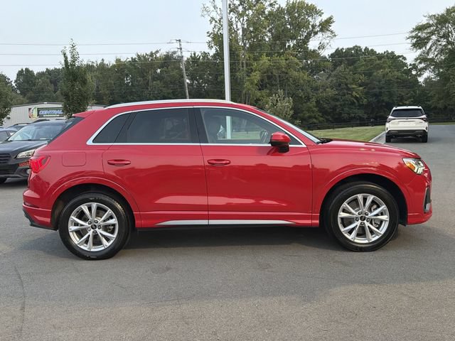 Used 2024 Audi Q3 2.0T Premium AWD/4WD image 2