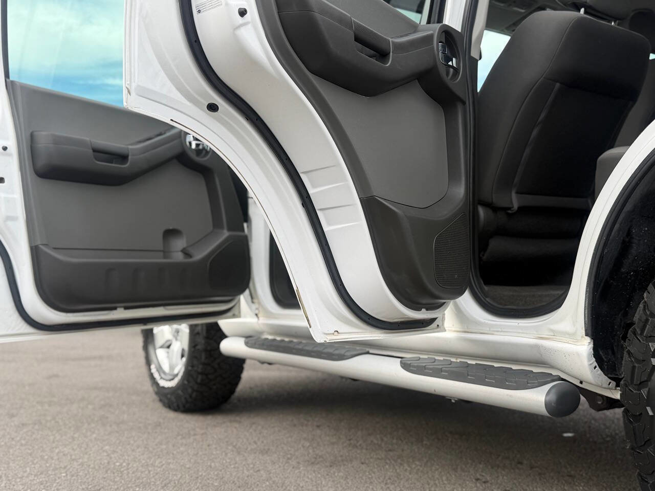 Used 2010 Nissan Xterra S image 91