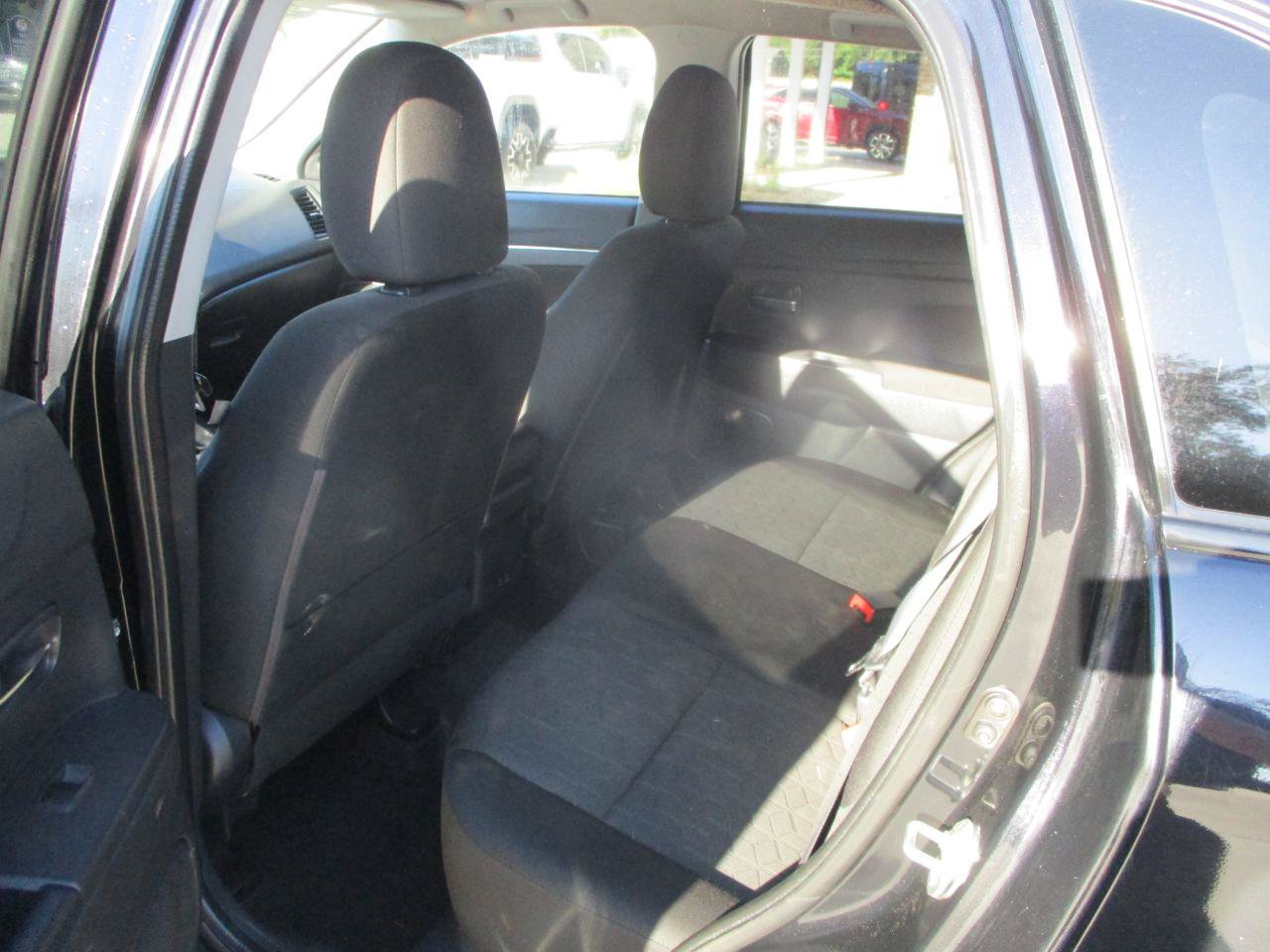Used 2022 Mitsubishi Outlander Sport SE AWD/4WD image 16