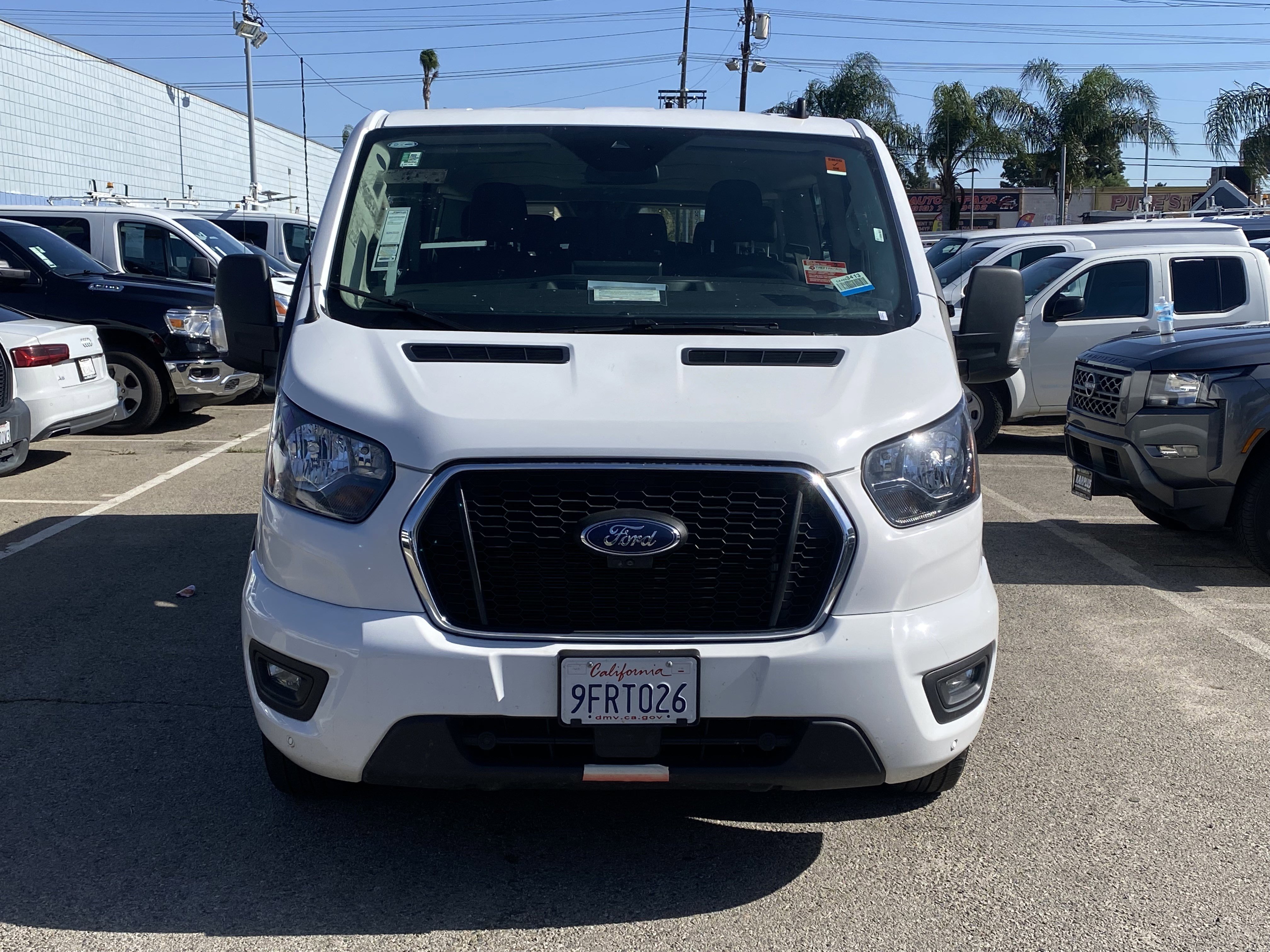 Used 2023 Ford Transit 350 XLT image 3