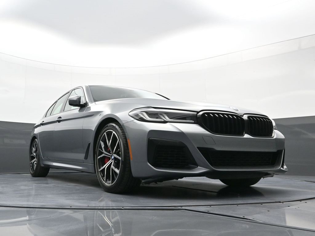 Used 2023 BMW 540i xDrive w/ M Sport Package image 23