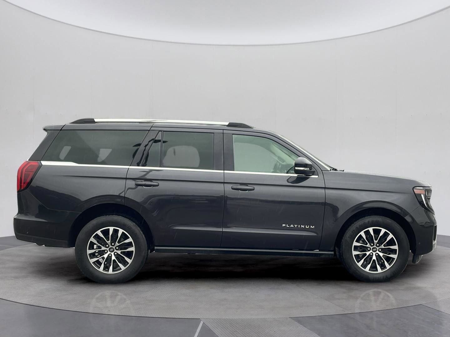 Certified 2025 Ford Expedition Platinum image 7