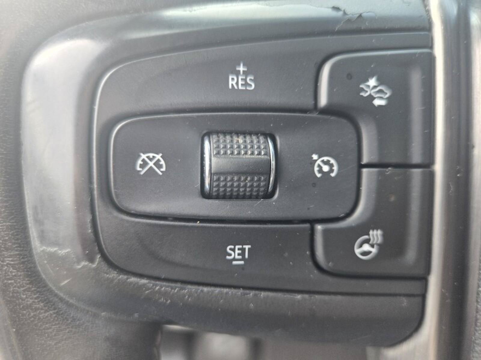 Used 2021 GMC Sierra 1500 Denali w/ Denali Premium Package RWD image 12
