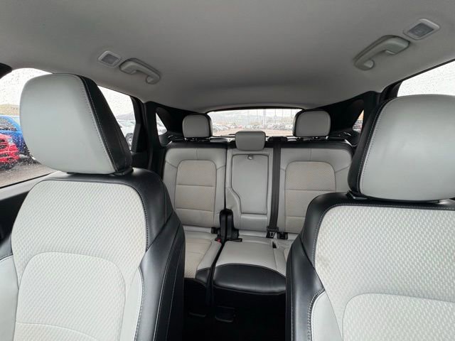 Used 2024 Ford Escape SE image 36