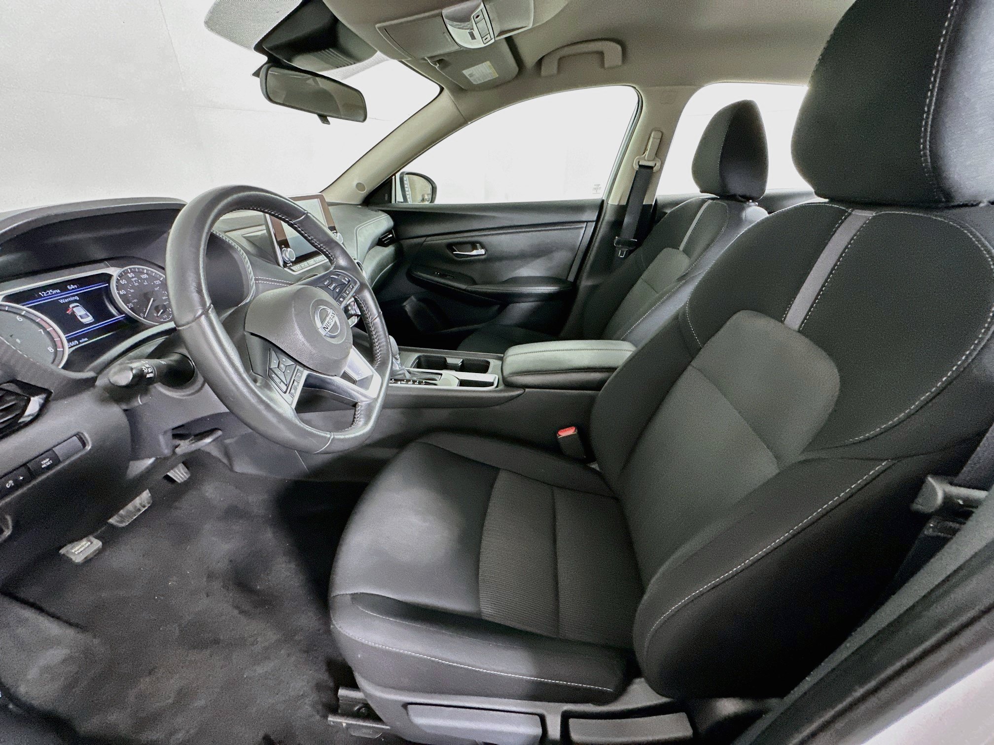 Used 2023 Nissan Sentra SV w/ All-Weather Package FWD image 13
