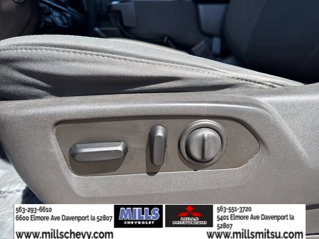 Used 2019 Chevrolet Silverado 1500 LT w/ All-Star Edition AWD/4WD image 11