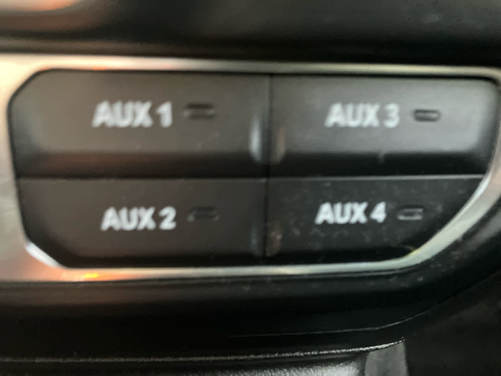 Used 2020 Jeep Gladiator Rubicon w/ Auxiliary Switch Group image 34