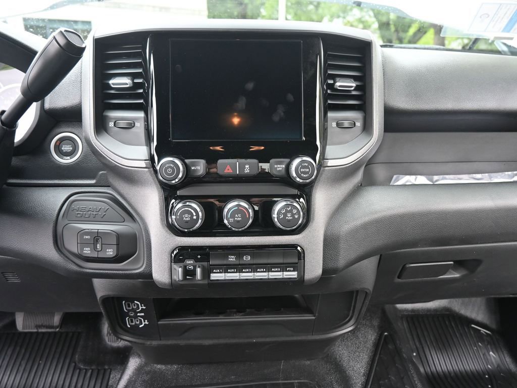 New 2025 RAM 3500 Tradesman image 29