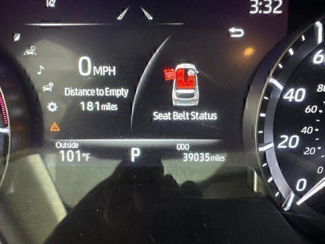 Used 2021 Toyota Highlander XLE AWD/4WD image 15