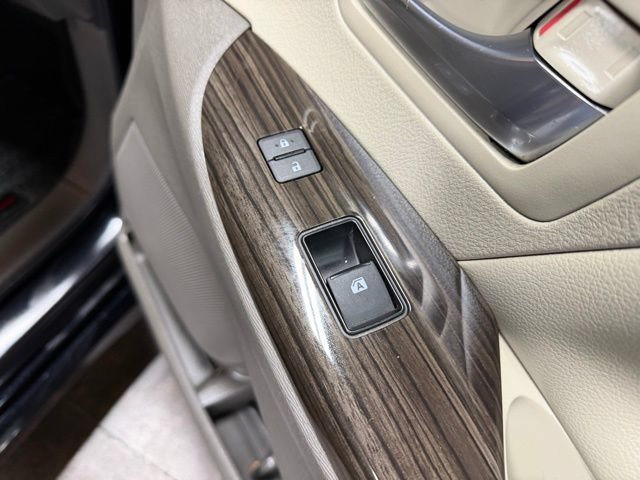 Used 2020 Toyota Sienna XLE FWD image 31